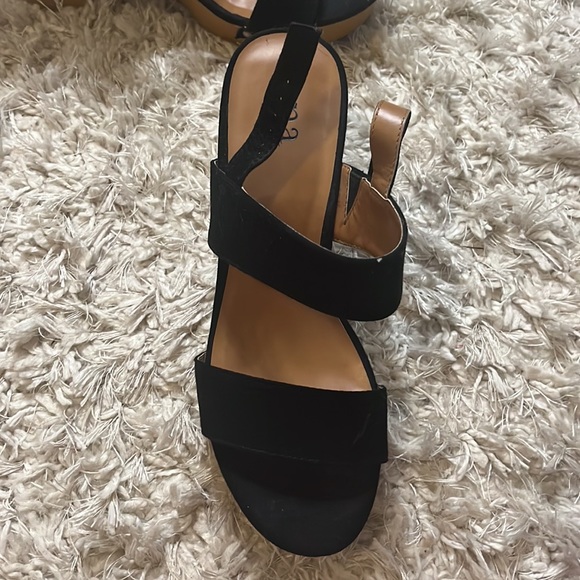 Ana heels - Picture 3 of 4